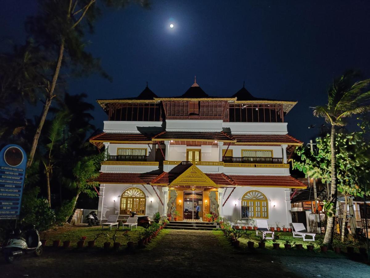 Sea View Resort-& Spa Cherai Cherai Beach Exterior photo