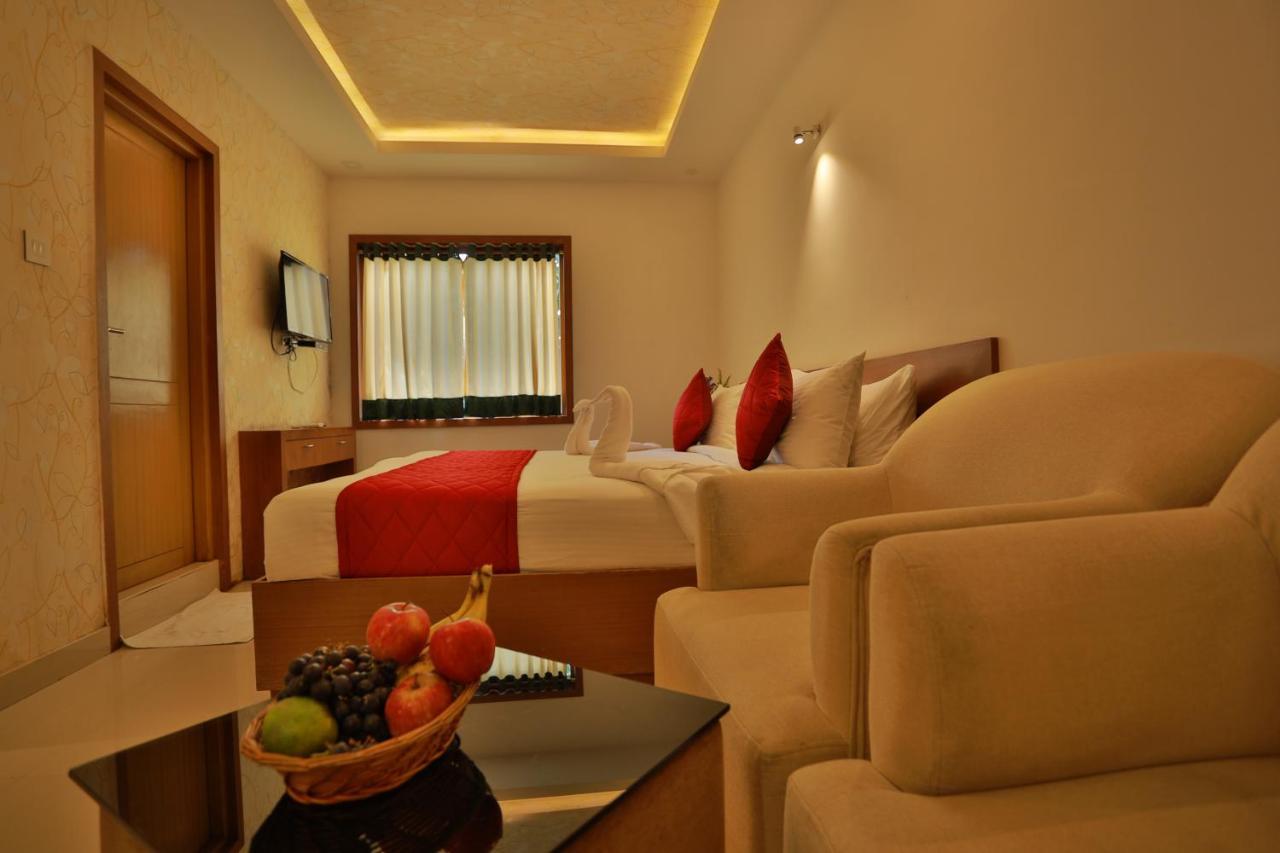 Sea View Resort-& Spa Cherai Cherai Beach Exterior photo